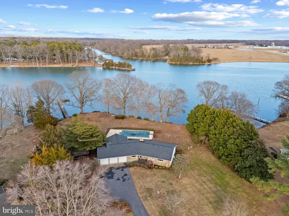 345 Hemsley Dr, Queenstown, MD 21658