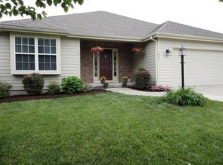 621 Arrowhead Dr, Lawrence, KS 66049