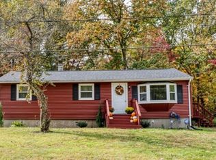 22 Pecousic St, Springfield, MA 01108