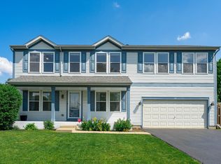 331 Greenview Ct, Poplar Grove, IL 61065