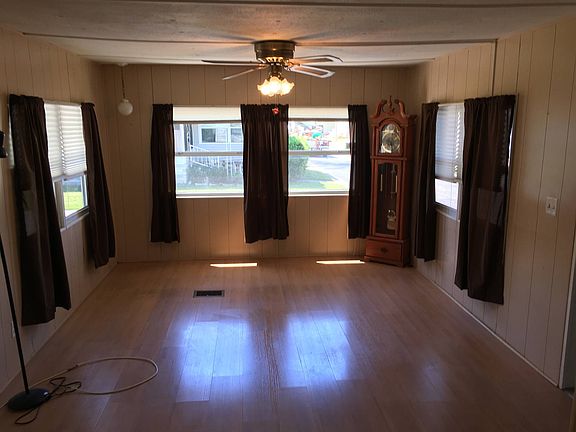 5th image of 5200 28th St N Lot 435