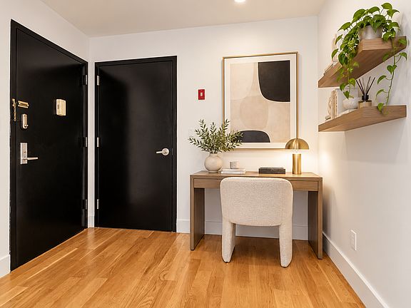 4th image of 766 Lafayette Ave #5B