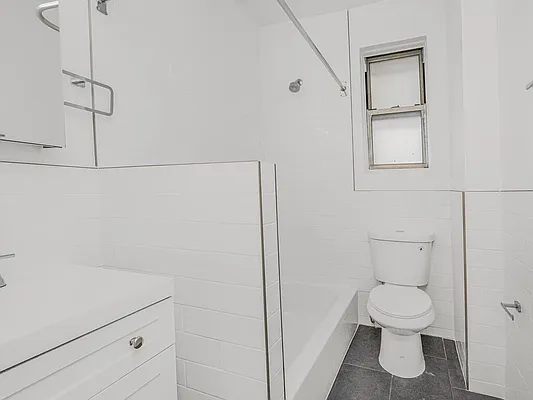 Rented by Re/Max In The City | media 21