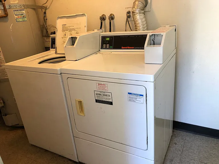 tuw1051 — Photo 33
