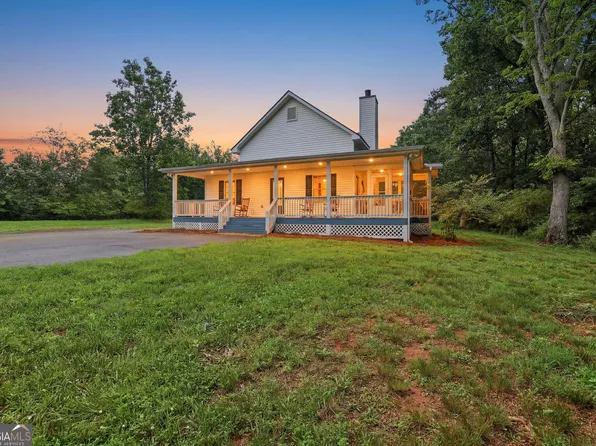 9178 Skitts Mountain Dr, Lula, GA 30554
