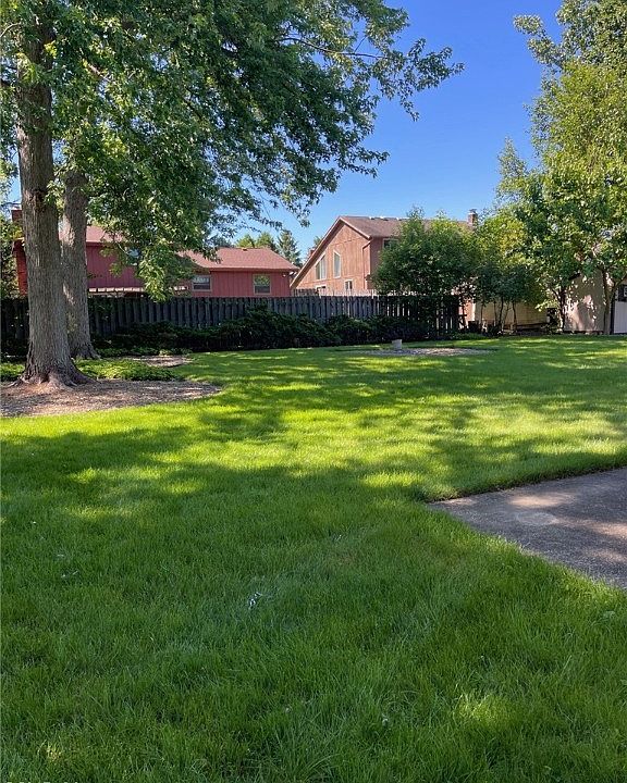 17035 Hawks Lookout Ln, Strongsville, OH 44136 Zillow