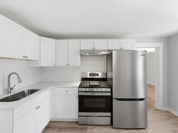 23 Clinton Ave, Westfield, MA