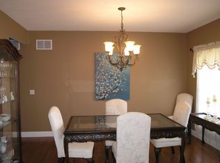 1605 Timber Rdg, Columbia, IL 62236