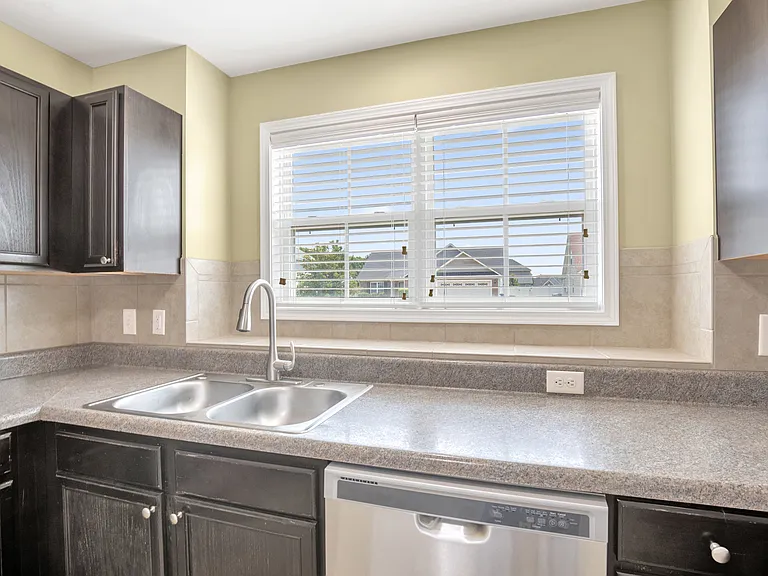 160 Collinwood Dr — Photo 19