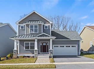 10 Morningside Dr, North Kingstown, RI 02852