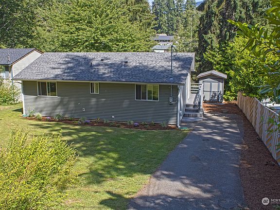 4th image of 408 Rainbow Drive