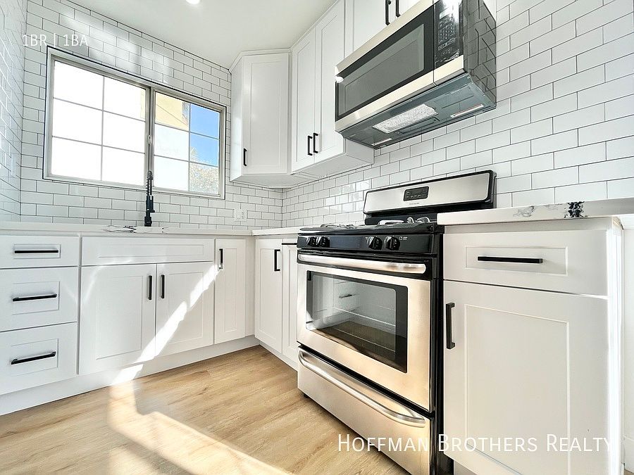 1st image of 1403 N Vista St APT 1
