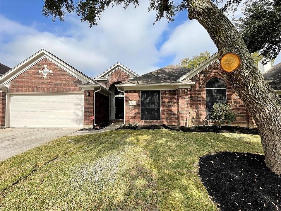 1st image of 23126 Regal Isle Ct