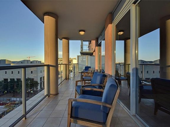 5th image of 98 San Jacinto Blvd #605