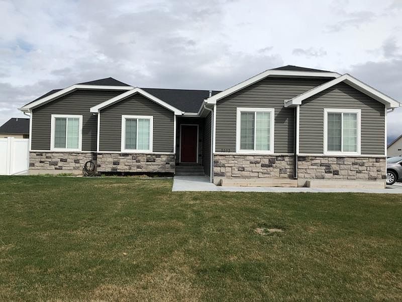 5092 Thurston St, Chubbuck, ID 83202 Zillow