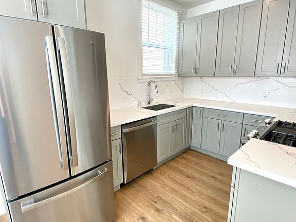 4th image of 1165 Francisco St #12