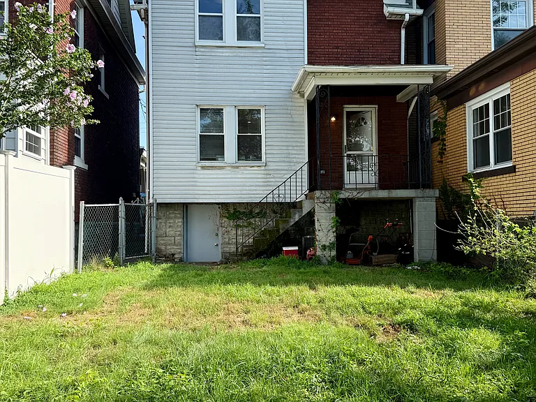 440 Eureka St — Photo 16