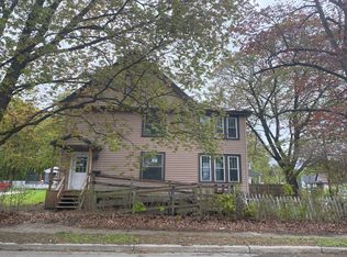 213 Chapman St, Greenfield, MA 01301