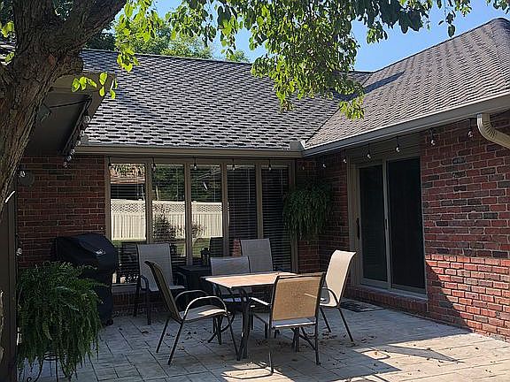 5th image of 2101 Meadowlane Dr