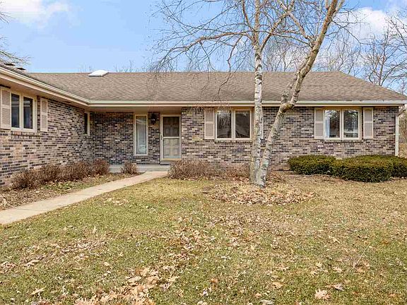 3rd image of 6542 Mindy Ln