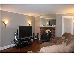 3rd image of 40 Hazelwood St