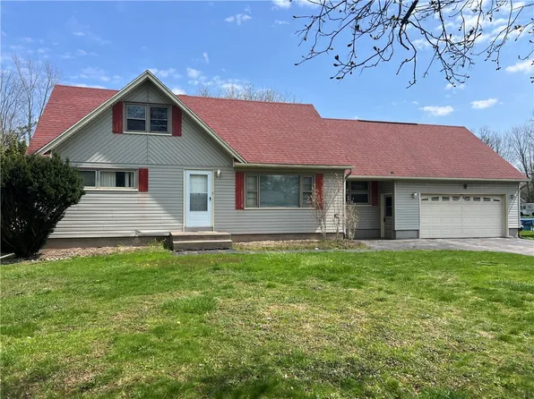 2984 S Union St, Rochester, NY 14624