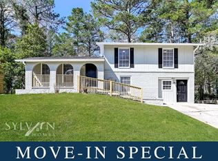 8821 Dorsey Rd, Riverdale, GA 30274