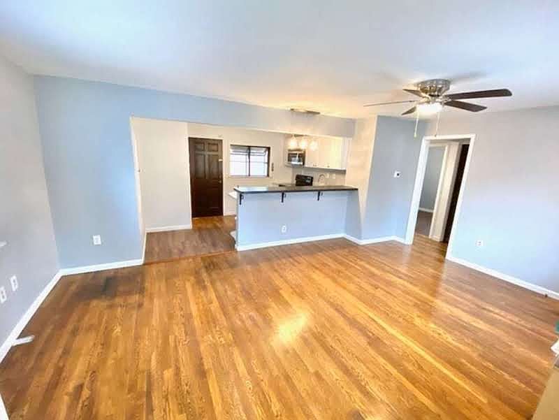 1st image of 3760 Mount Vernon Ave Unit B