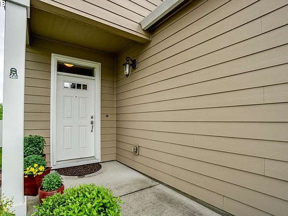 2nd image of 5402 NE 54th St