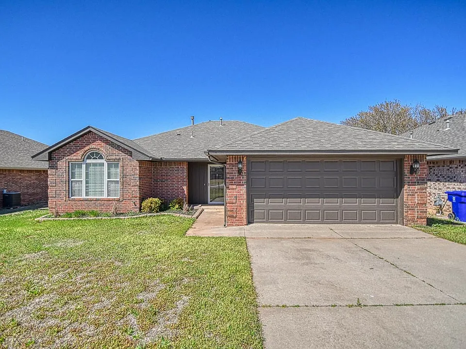 925 Eagle Cliff Dr