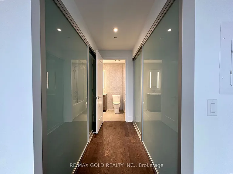 585 Bloor St E #3515 — Photo 15