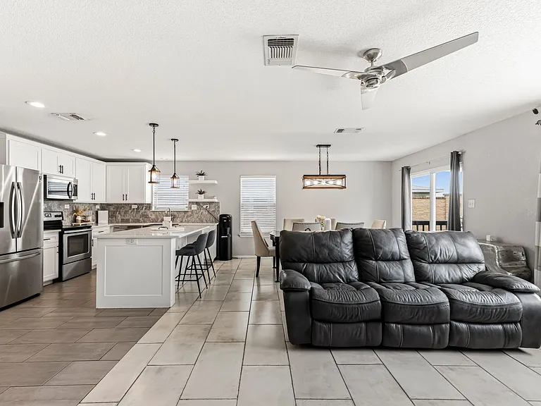 20803 Cape Coral — Photo 11