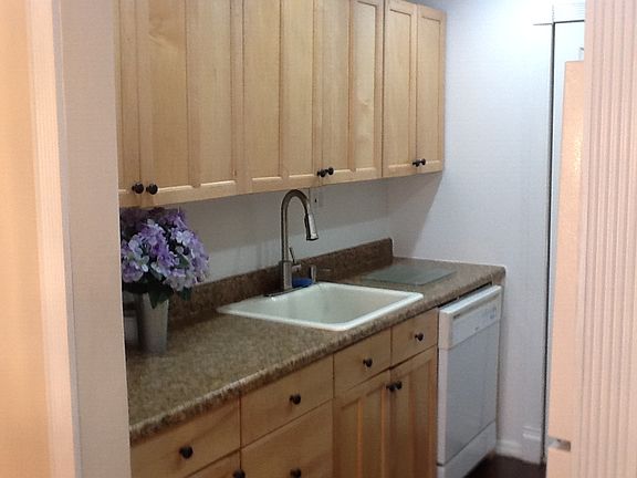 4th image of 58 Richmond Blvd Unit 2A