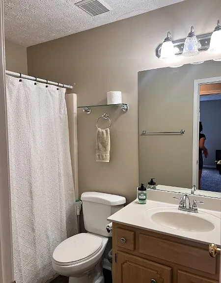 100 Ashley Cv — Photo 12