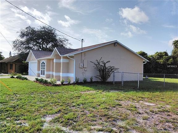 3rd image of 1375 La Casita St