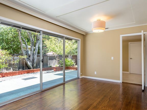 4th image of 851 Seale Ave