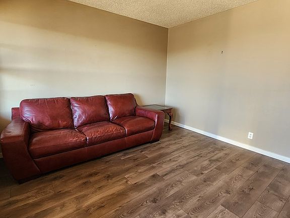 2nd image of 4701 W Illinois Ave APT B