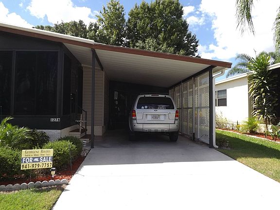 4th image of 1204 N Indies Cir