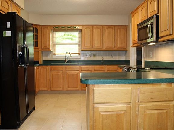 5th image of 219 N Lake Cortez Dr