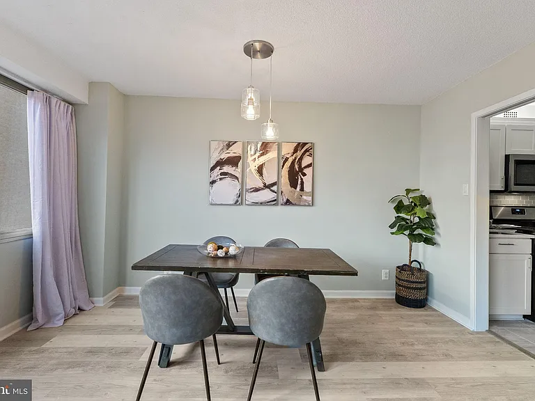 4515 Willard Ave #1414S — Photo 9