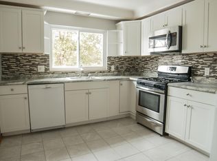 438 Notre Dame St, Grosse Pointe, MI 48230
