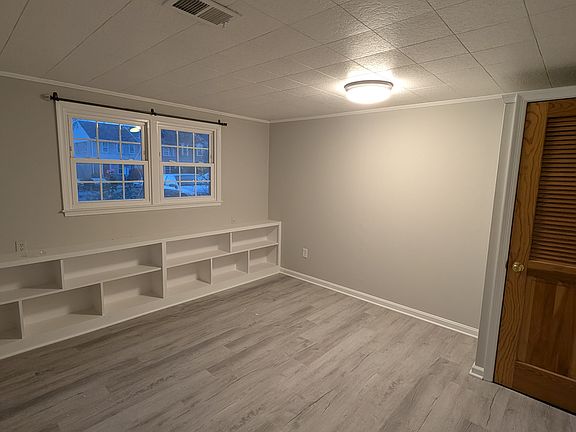 5th image of 42 Bralan Ct