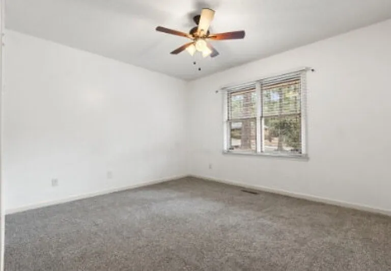 530 Hill Rd — Photo 13