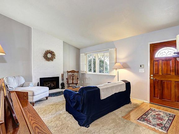 3rd image of 4198 Boulder Creek Cir