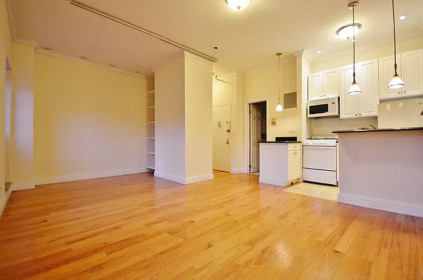 Rented by Keller Williams NYC | media 2