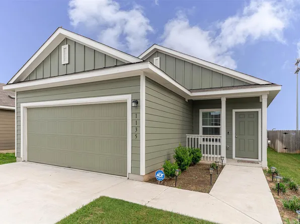 1135 Catfish Ln, Bastrop, TX 78602