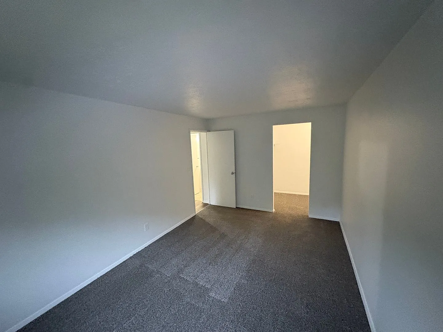 Two Bedroom at Harbor View Apartments — Photo 3