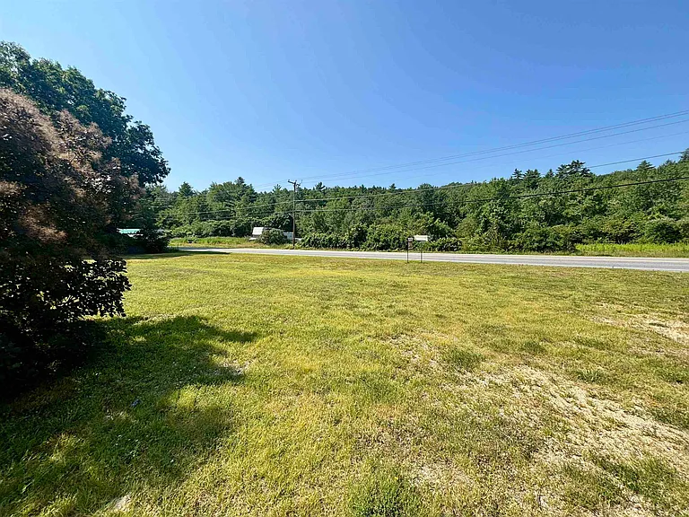 353 Forest Rd — Photo 8
