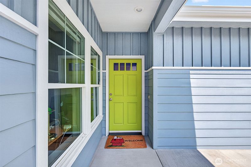 4th image of 2452 NW Columbia Avenue #13