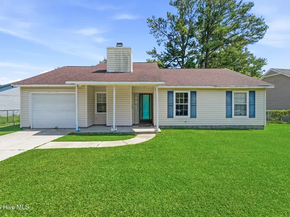118 Hunting Green Drive, Jacksonville, NC 28546